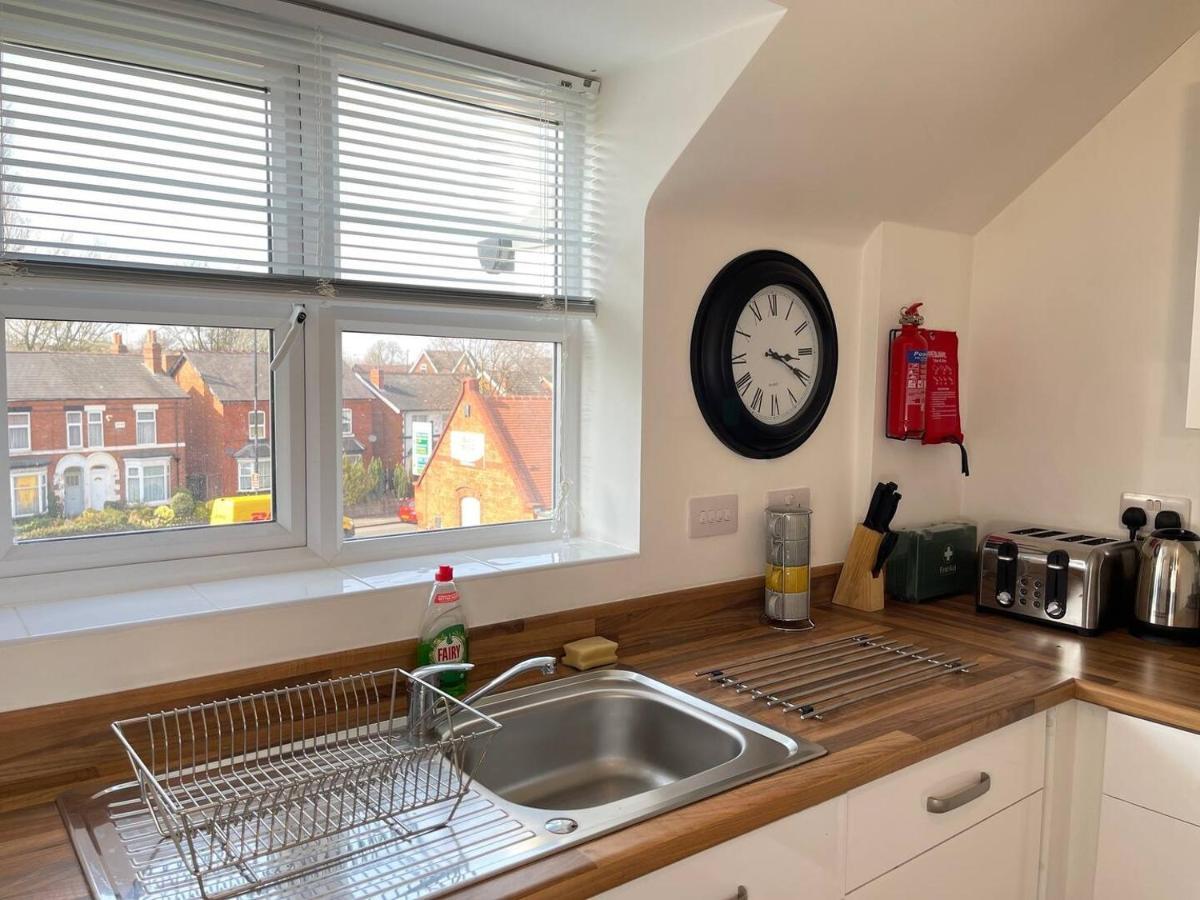 Апартаменти Cosy 2Br Retreat, Near Uni & Qe Hospital, Parking Бірмінгем Екстер'єр фото